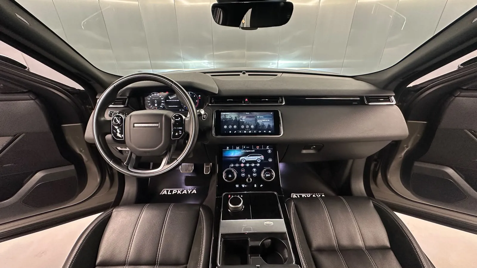 Rover VELAR 2.0 TD4 R-DYNAMIC S 