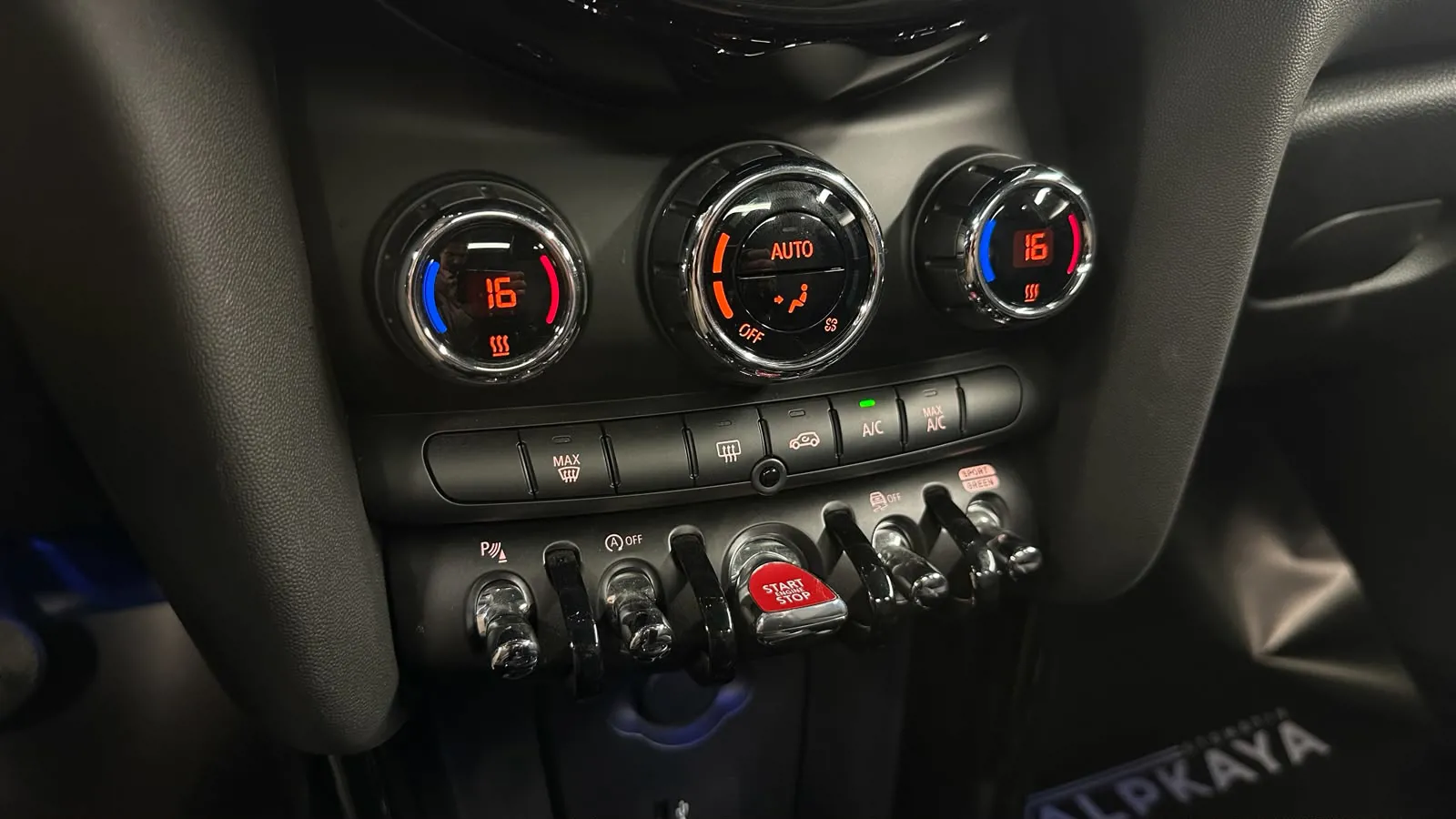 Mini COOPER 1.5 SIGNATURE