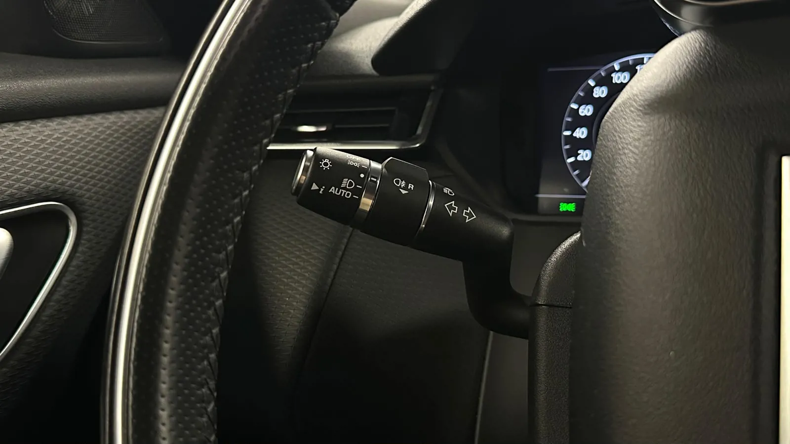 Rover VELAR 2.0 TD4 R-DYNAMIC S 