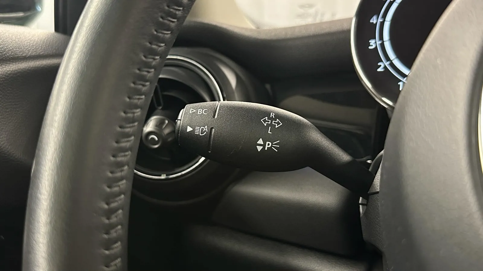 Mini COOPER 1.5 SIGNATURE