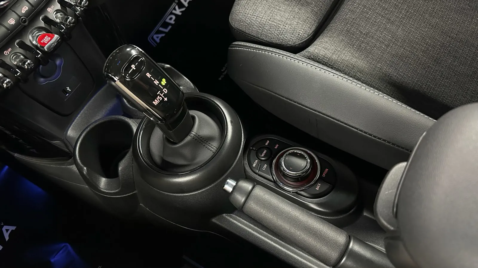 Mini COOPER 1.5 SIGNATURE
