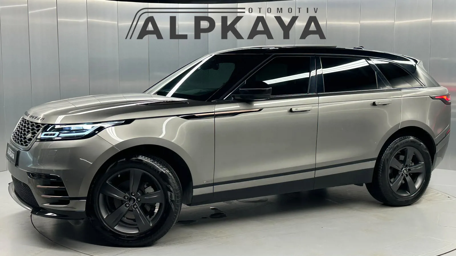 VELAR 2.0 TD4 R-DYNAMIC S 