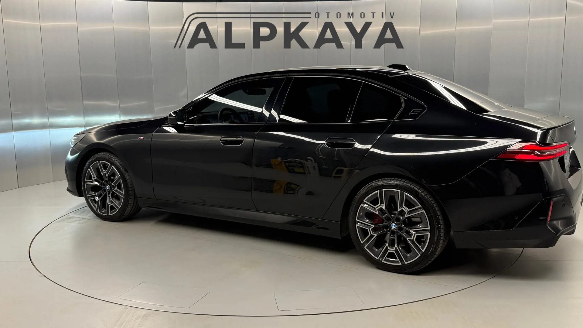 BMW 520I M SPORT