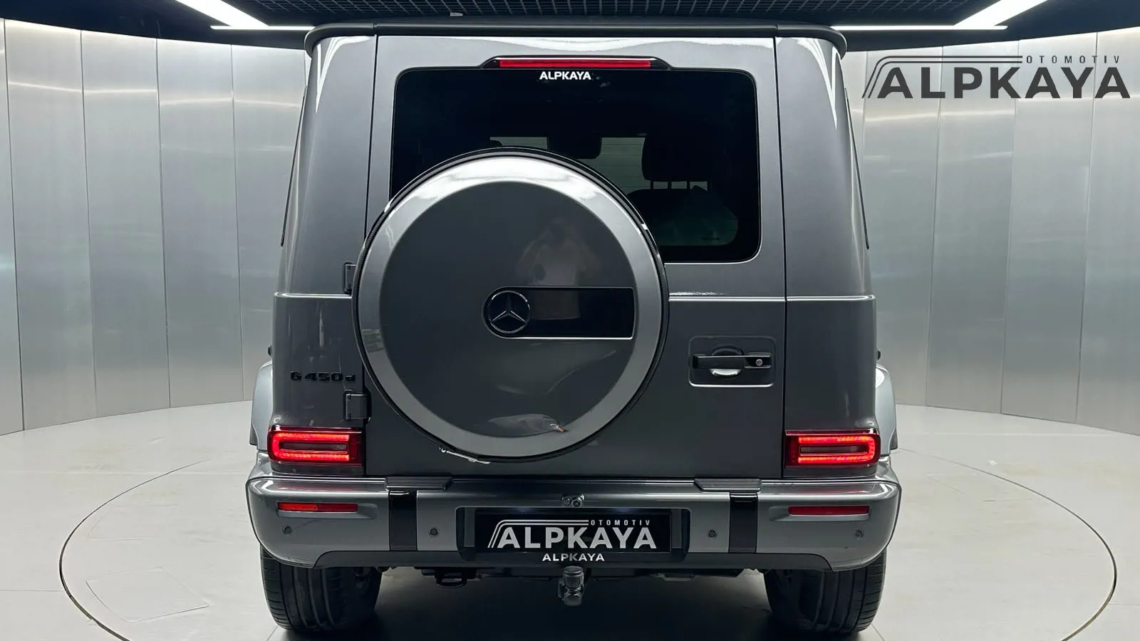Mercedes-Benz G450 AMG
