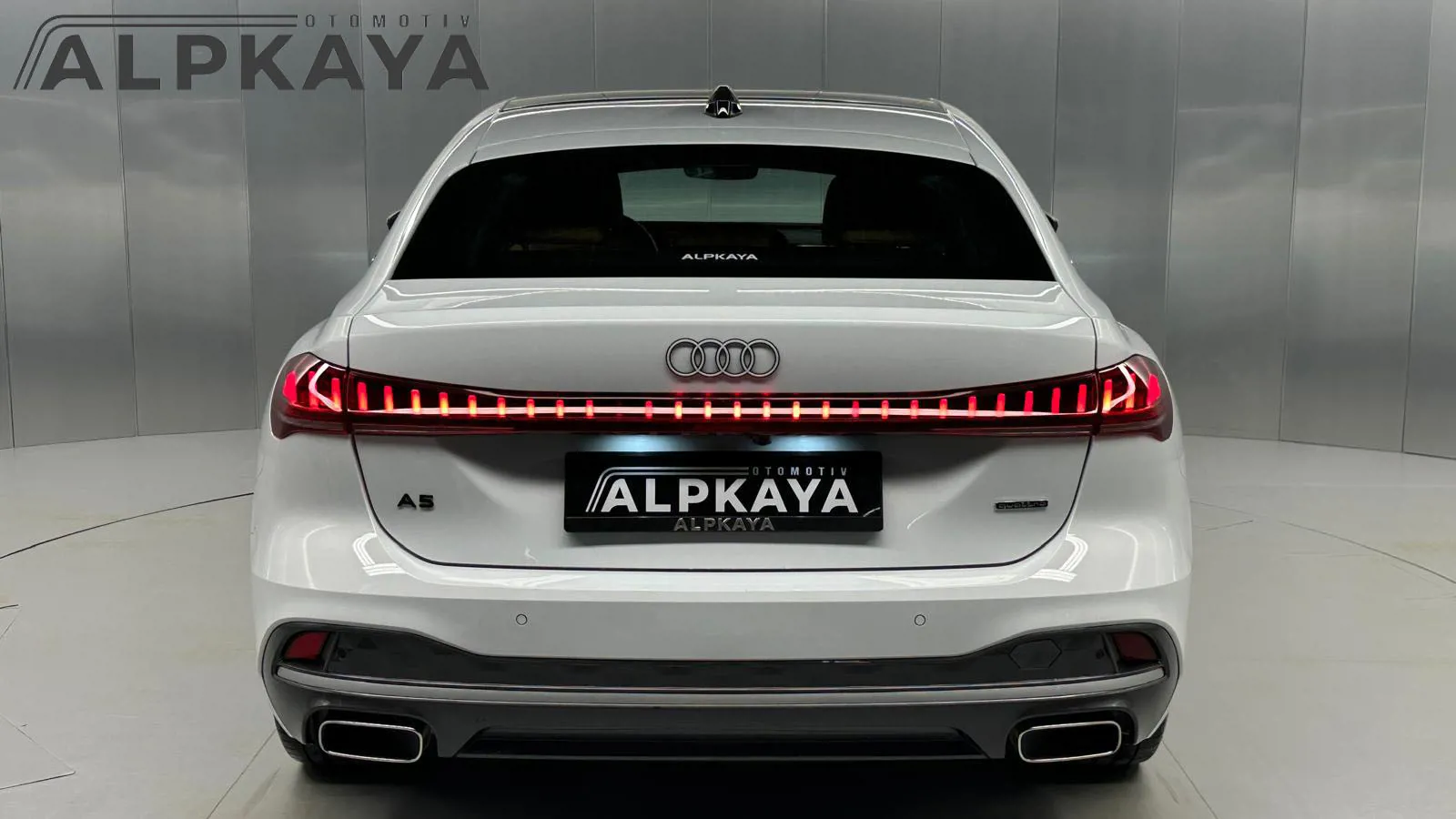 Audi A5 SEDAN TFSI QUATTRO ADVANCED